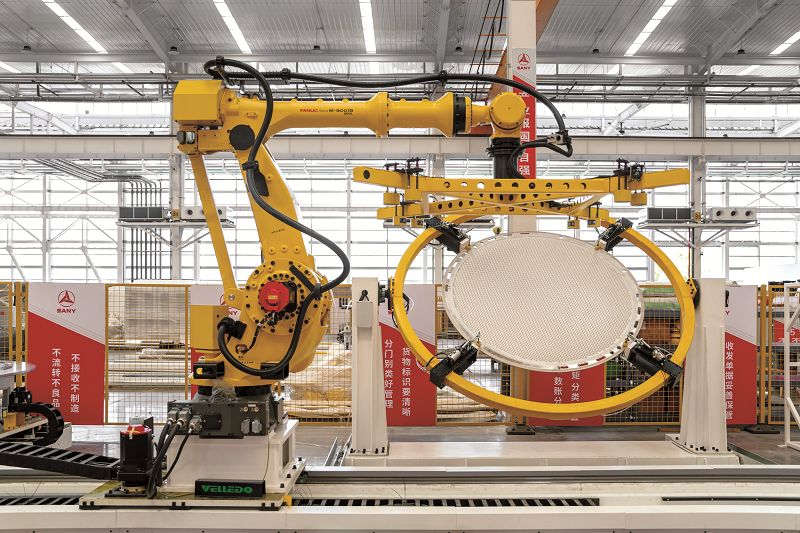 Advantage in intelligent manufacturing of large-scale equipment